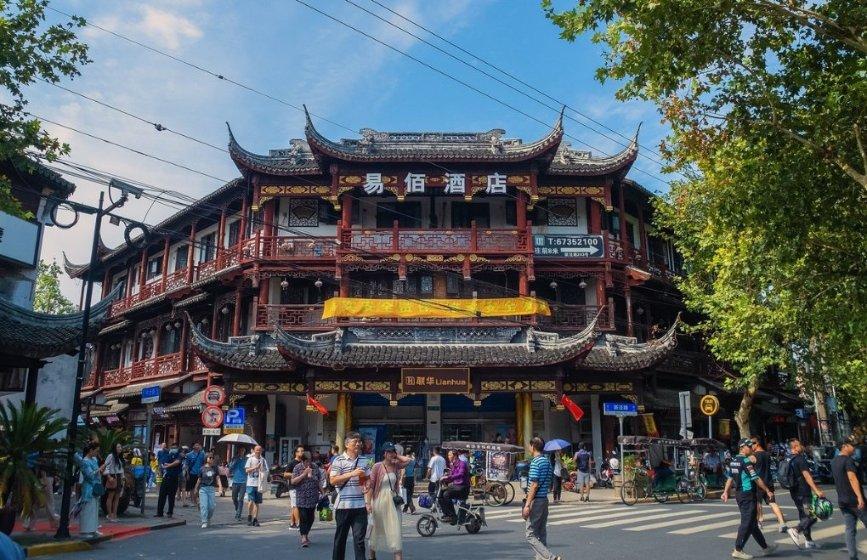 救援卡通小象