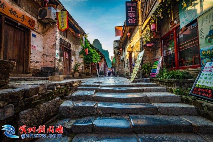 中阳县公安局交警大队道路施临时交通管制的通告