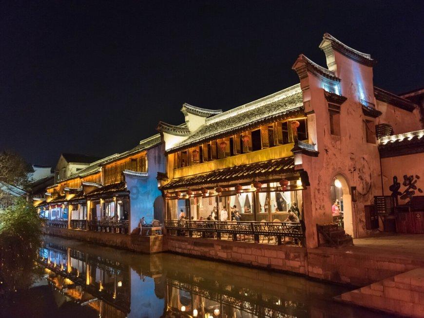阿根廷举行全国大罢工 反对政府经济新政