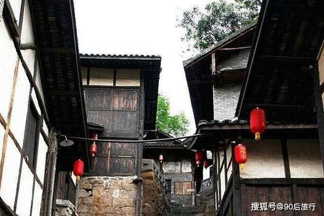 印尼大师赛退赛潮,世界第一全缺席,女单F4退出,国羽争5金